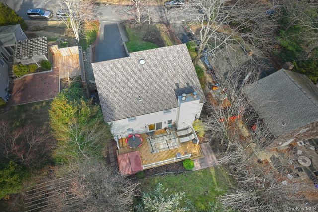 38 Soundcrest Avenue, Northport, NY 11768