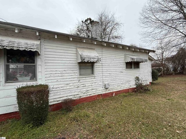 200 King Street, Greer, SC 29651