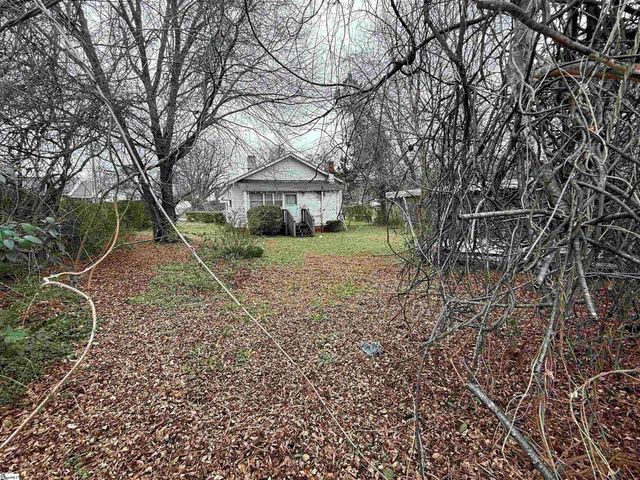 200 King Street, Greer, SC 29651