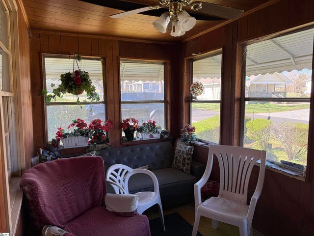 200 King Street, Greer, SC 29651