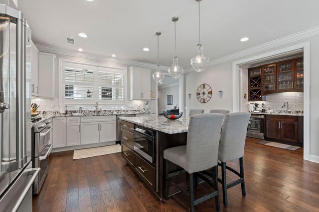 23 Allegheny AVENUE, Oakmont, PA 15139