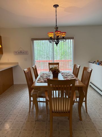 115 Flag Swamp Rd, Dartmouth, MA 02747