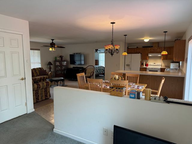 115 Flag Swamp Rd, Dartmouth, MA 02747