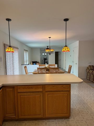 115 Flag Swamp Rd, Dartmouth, MA 02747