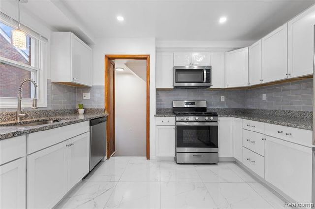 2339 E Outer Drive, Detroit, MI 48234