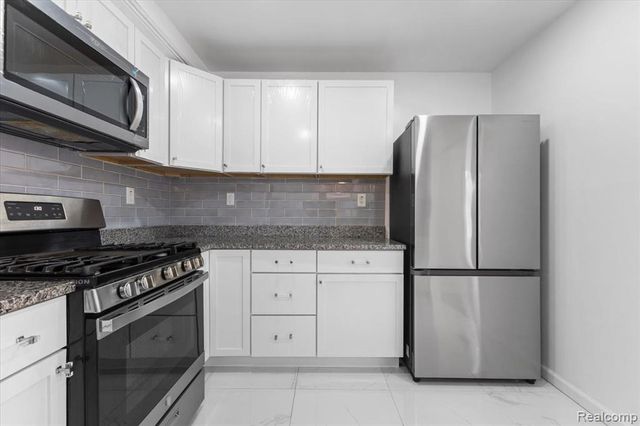 2339 E Outer Drive, Detroit, MI 48234