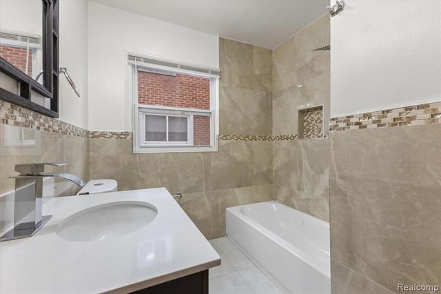 2339 E Outer Drive, Detroit, MI 48234