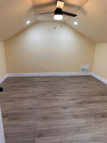 111 Pecan Street, Terrell, TX 75160