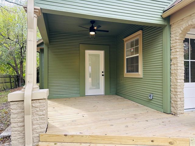 111 Pecan Street, Terrell, TX 75160