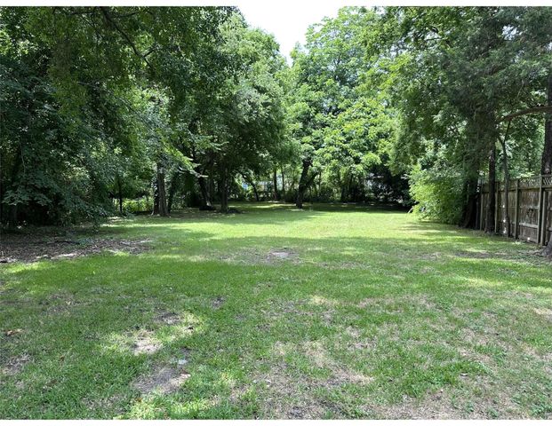 111 Pecan Street, Terrell, TX 75160