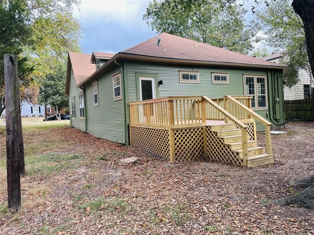 111 Pecan Street, Terrell, TX 75160