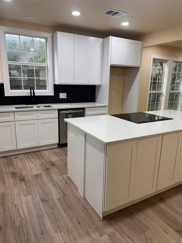 111 Pecan Street, Terrell, TX 75160