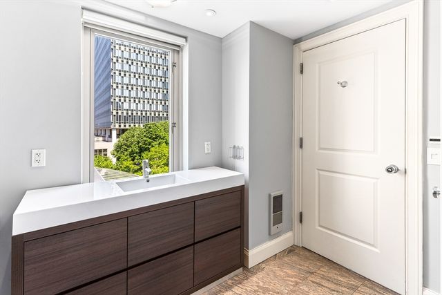 100 Belvidere St 4C, Boston, MA 02116