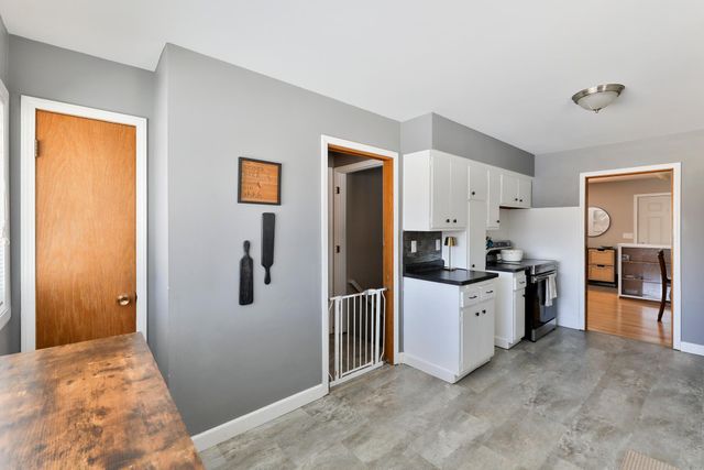 320 22nd Avenue S, Moorhead, MN 56560