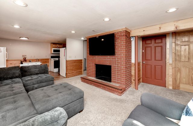 320 22nd Avenue S, Moorhead, MN 56560