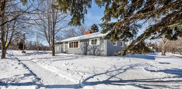 320 22nd Avenue S, Moorhead, MN 56560