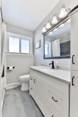 320 22nd Avenue S, Moorhead, MN 56560