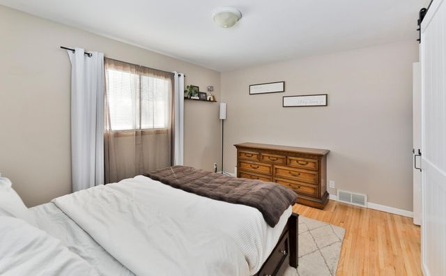 320 22nd Avenue S, Moorhead, MN 56560