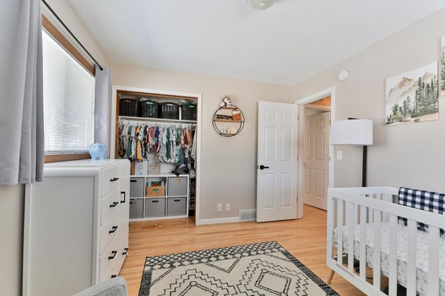 320 22nd Avenue S, Moorhead, MN 56560