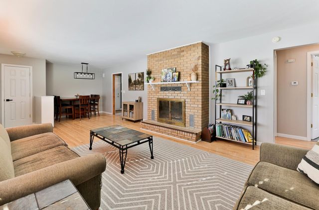 320 22nd Avenue S, Moorhead, MN 56560