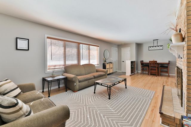 320 22nd Avenue S, Moorhead, MN 56560