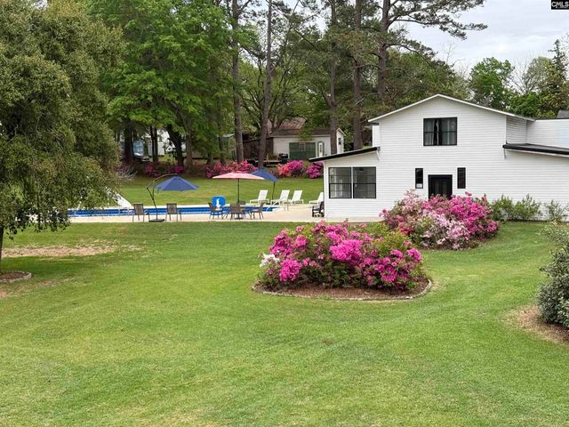 26 Hartford Heights Street, Newberry, SC 29108