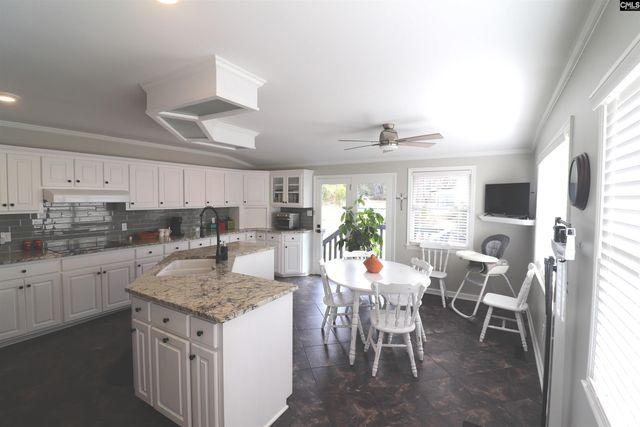 26 Hartford Heights Street, Newberry, SC 29108