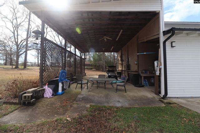 26 Hartford Heights Street, Newberry, SC 29108