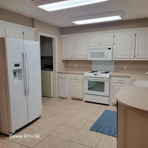13727 Hummingbird Drive, Choctaw, OK 73020