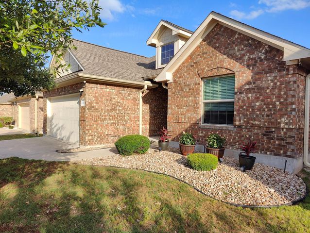 528 S Brook DR, Leander, TX 78641
