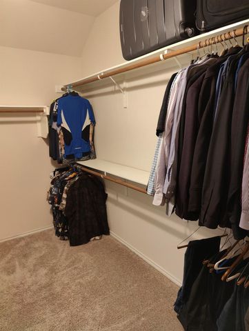 528 S Brook DR, Leander, TX 78641