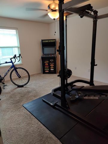 528 S Brook DR, Leander, TX 78641