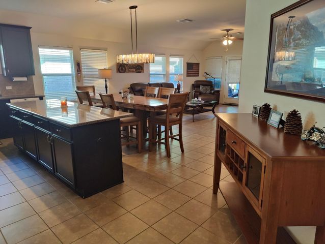 528 S Brook DR, Leander, TX 78641