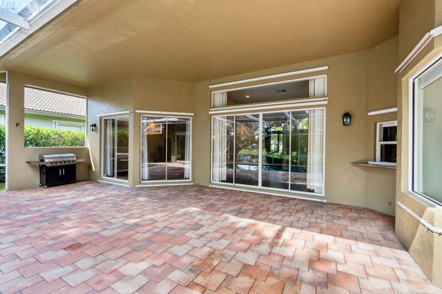 4933 CHARDONNAY Drive, Coral Springs, FL 33067