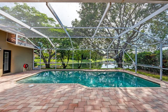 4933 CHARDONNAY Drive, Coral Springs, FL 33067