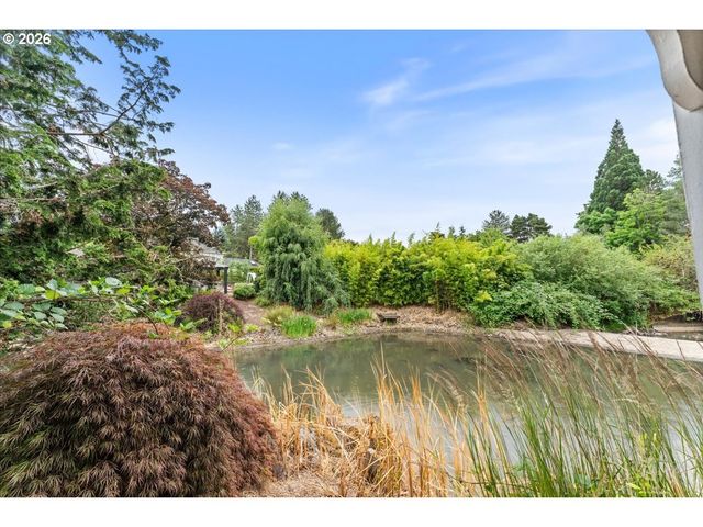 14234 Nw LAKESHORE Ct, Portland, OR 97229