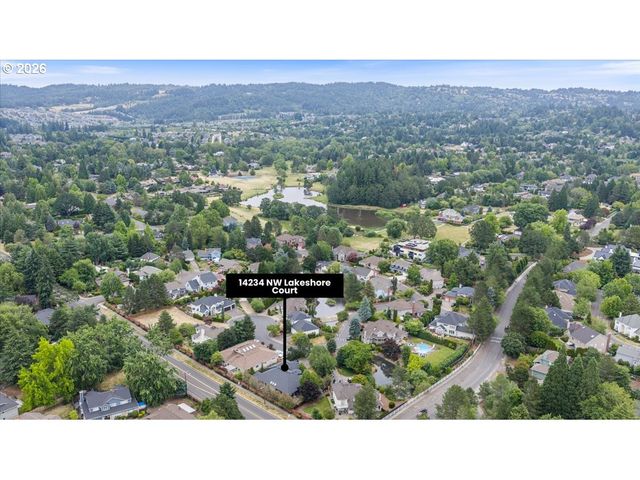 14234 Nw LAKESHORE Ct, Portland, OR 97229
