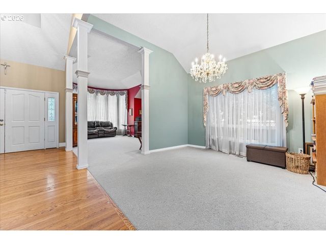 14234 Nw LAKESHORE Ct, Portland, OR 97229
