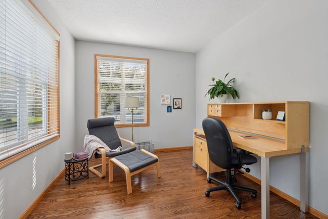 1612 Summit Hill, Eagan, MN 55122