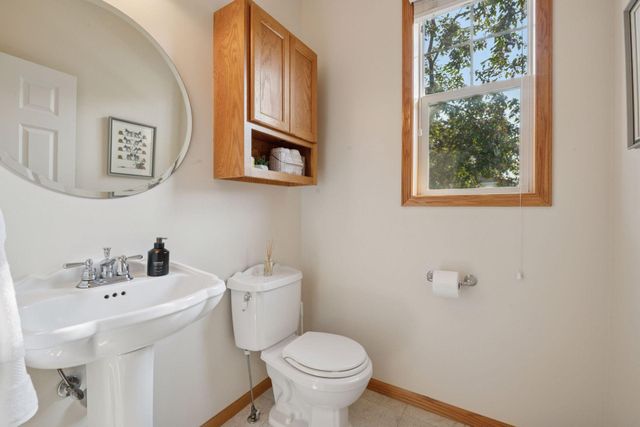 1612 Summit Hill, Eagan, MN 55122