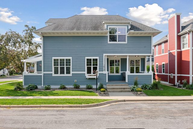 1612 Summit Hill, Eagan, MN 55122