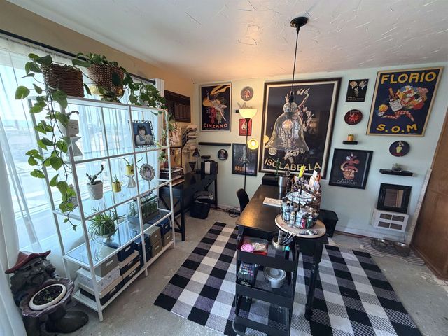 214 W 6TH Ave, Spokane, WA 99204