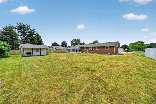 51882 Cheryl Drive, Granger, IN 46530