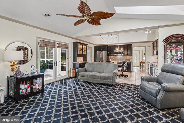 39 GREENSPRING DR, Mechanicsburg, PA 17050