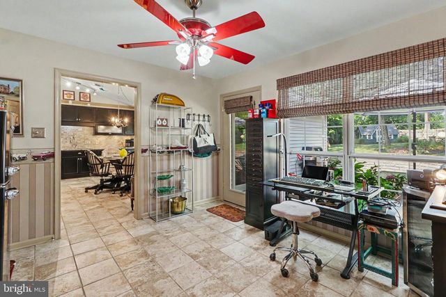 39 GREENSPRING DR, Mechanicsburg, PA 17050