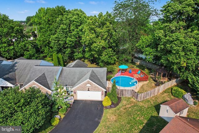 39 GREENSPRING DR, Mechanicsburg, PA 17050