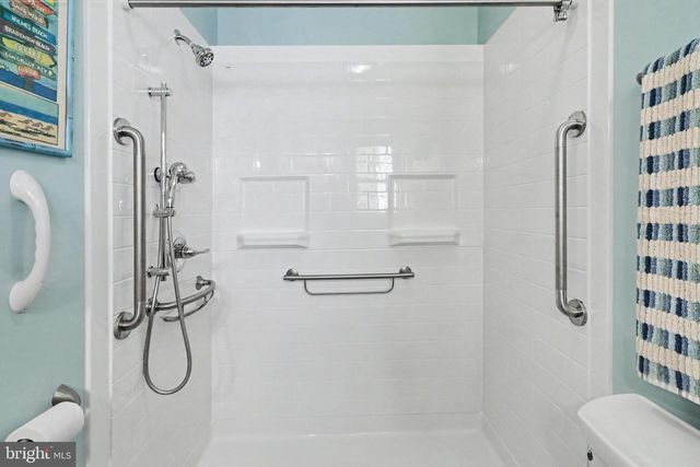 39 GREENSPRING DR, Mechanicsburg, PA 17050
