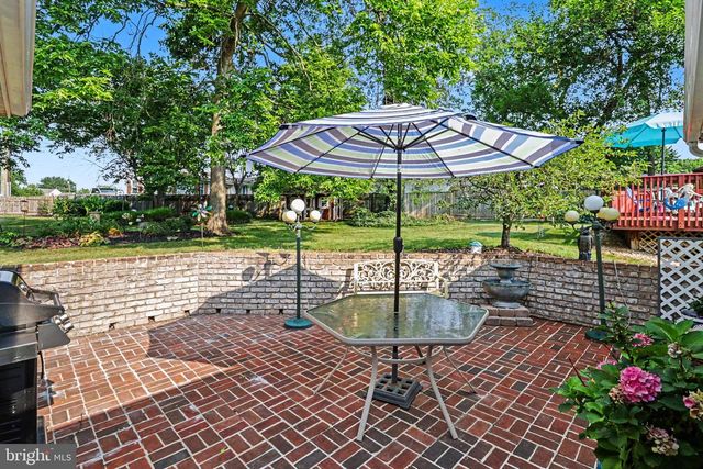 39 GREENSPRING DR, Mechanicsburg, PA 17050