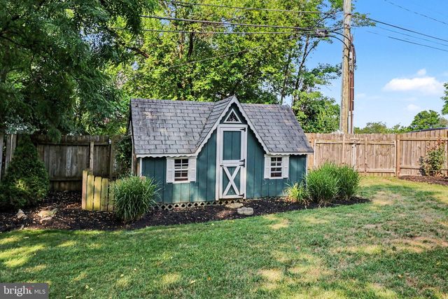 39 GREENSPRING DR, Mechanicsburg, PA 17050