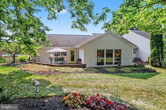 39 GREENSPRING DR, Mechanicsburg, PA 17050